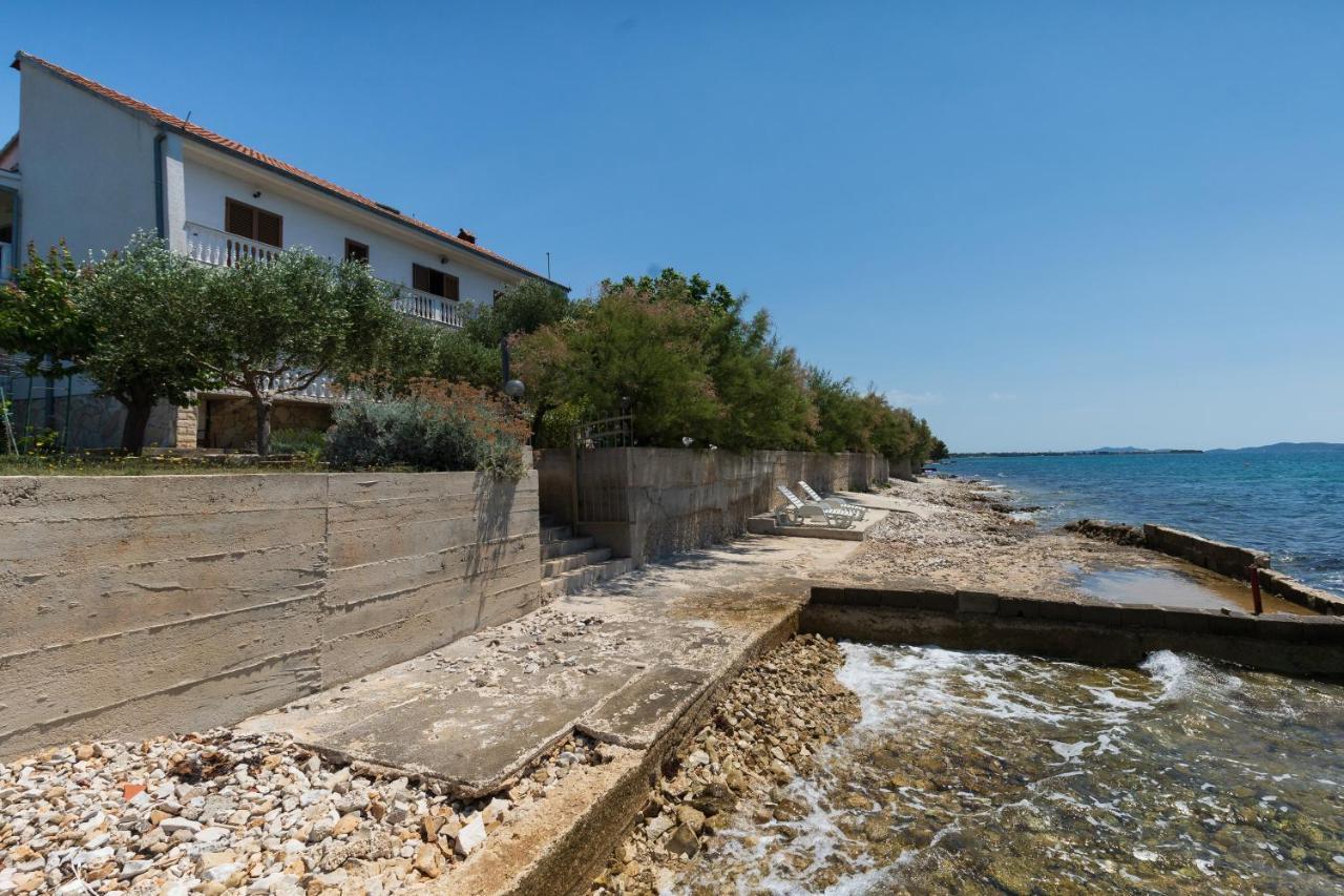 Family Friendly Seaside Apartments Kozino, Zadar - 5756 Petrcane Eksteriør billede