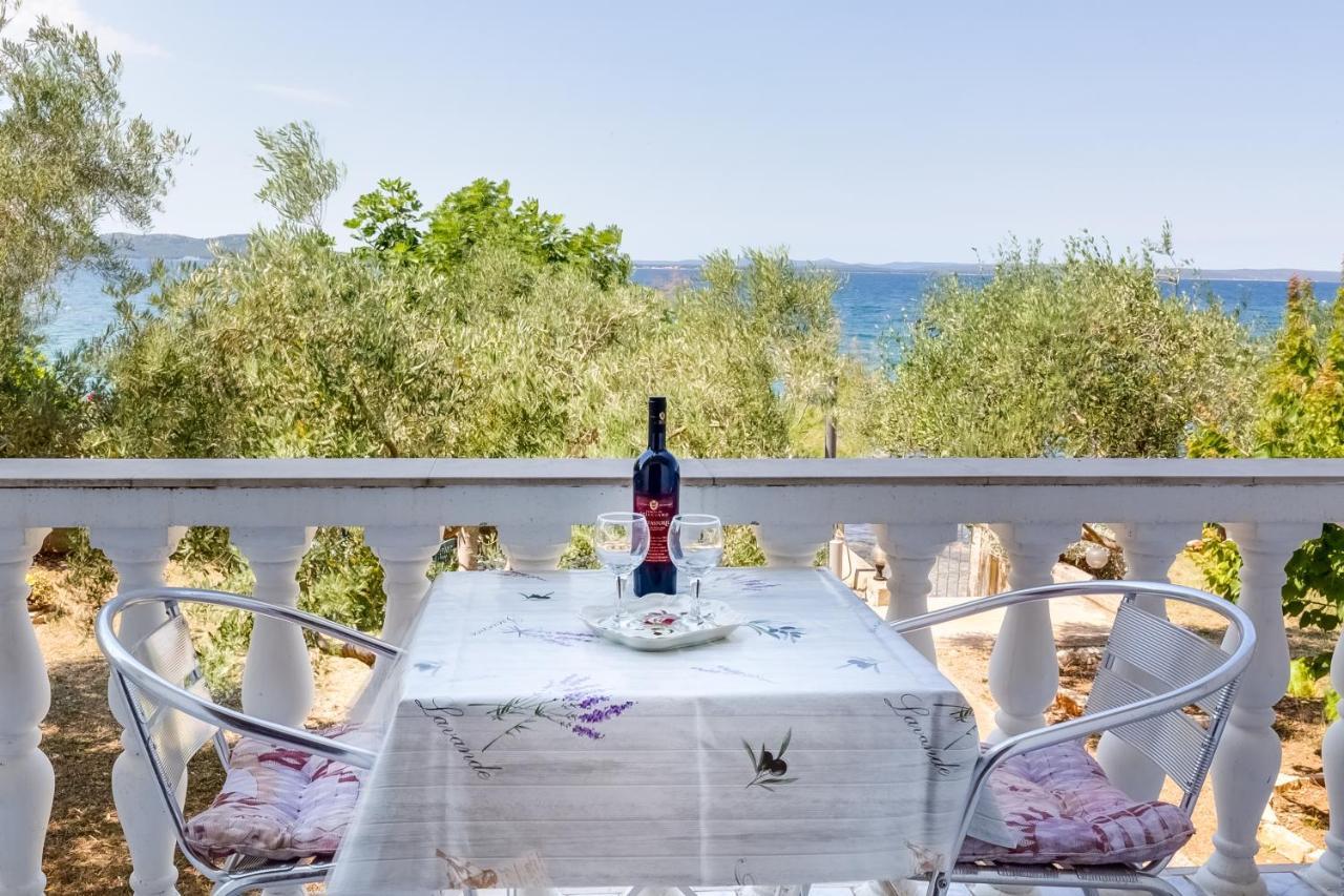 Family Friendly Seaside Apartments Kozino, Zadar - 5756 Petrcane Eksteriør billede